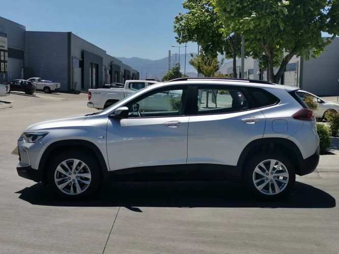 CHEVROLET TRACKER 2024