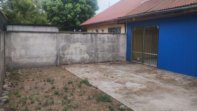 ARRIENDO AMPLIA CASA 4D+1B EN VILLA GALILEA – Solo 5 min del centro!