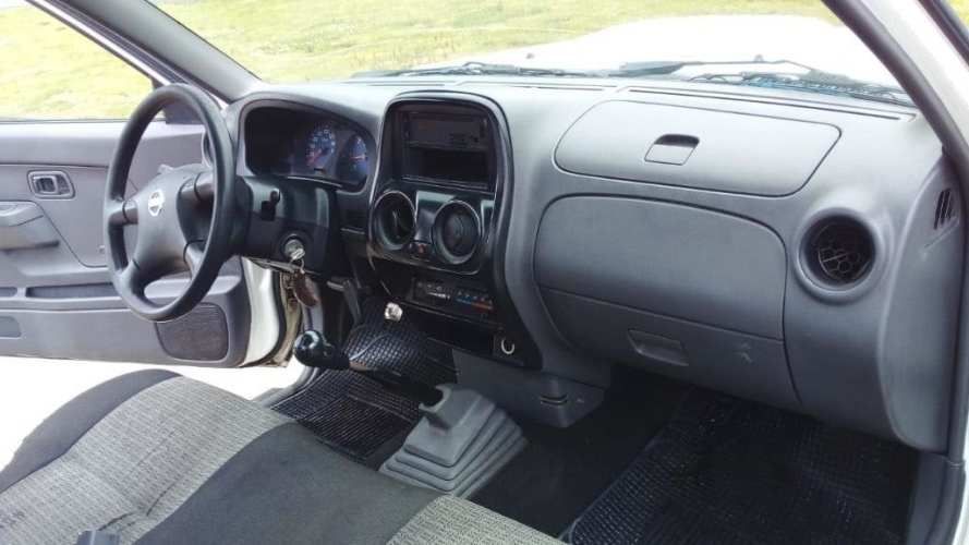 Vendo Terrano cabina simple