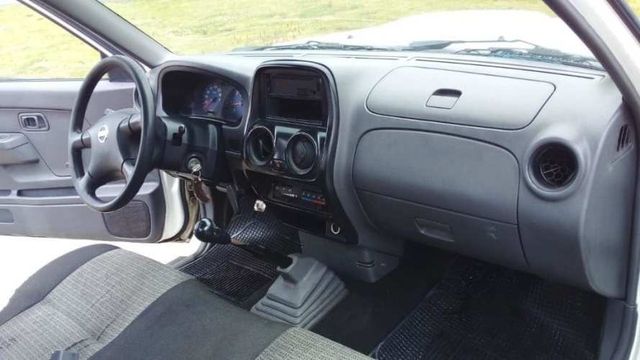 Vendo Terrano cabina simple
