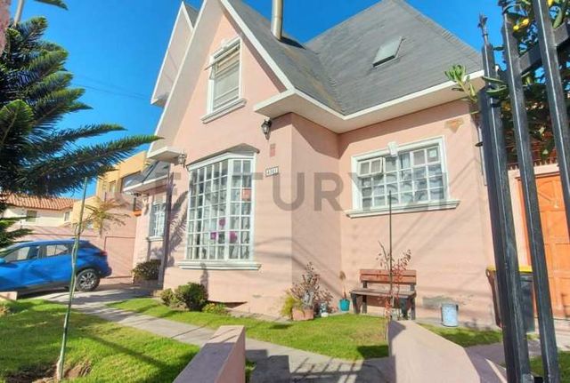Casa en arriendo en barrio de Peñuelas, Coquimbo