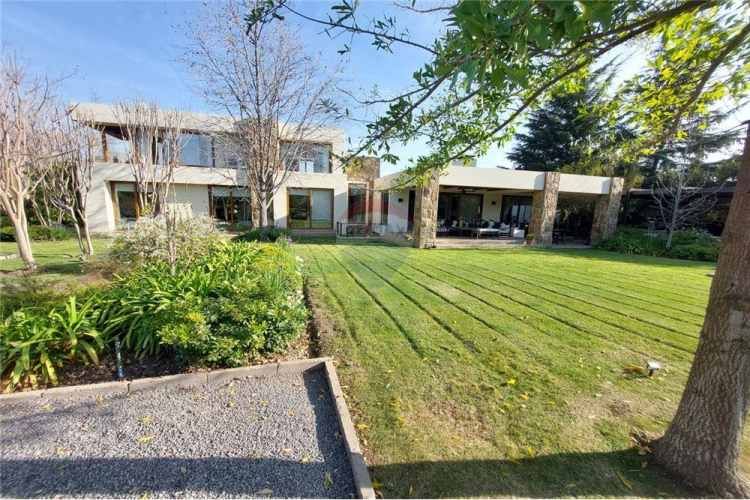 Mediterránea en jardín de ensueño