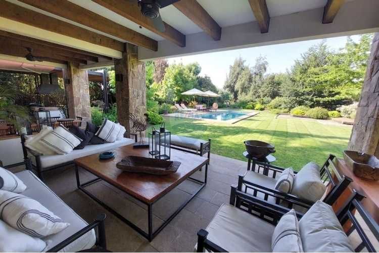 Mediterránea en jardín de ensueño