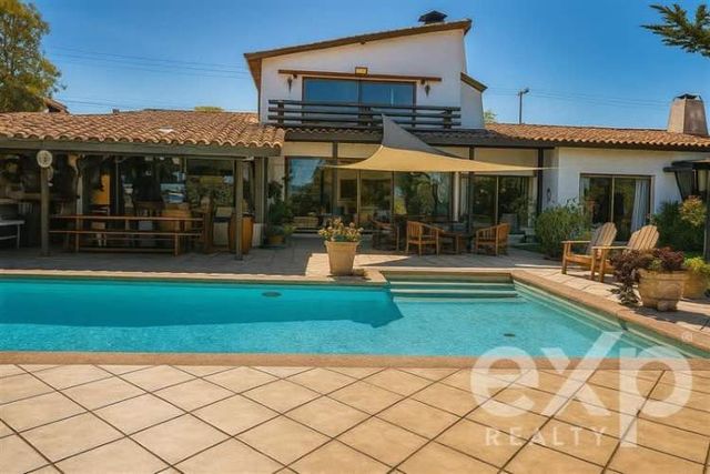 CASA Avenida Las Golondrinas, Reñaca