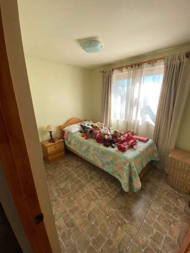 EXCELENTE CASA EN PARCELA CON PISCINA Y QUINCHO