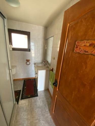 EXCELENTE CASA EN PARCELA CON PISCINA Y QUINCHO