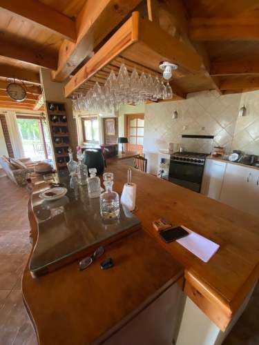 EXCELENTE CASA EN PARCELA CON PISCINA Y QUINCHO