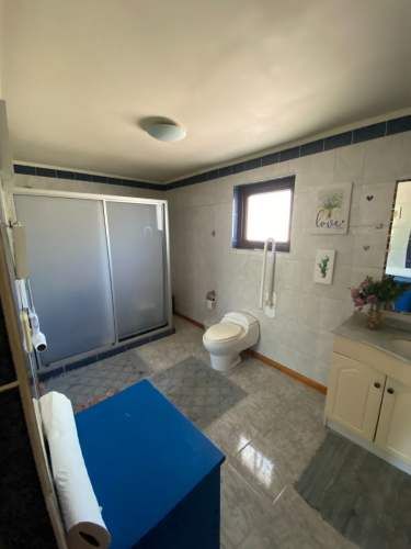 EXCELENTE CASA EN PARCELA CON PISCINA Y QUINCHO