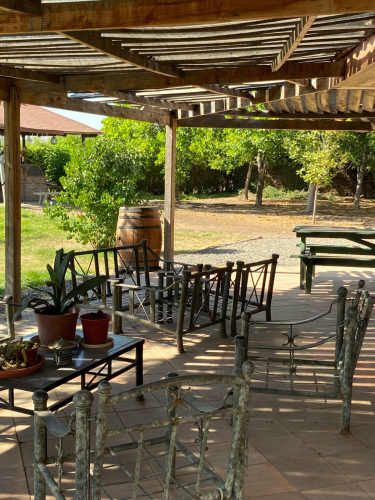 EXCELENTE CASA EN PARCELA CON PISCINA Y QUINCHO