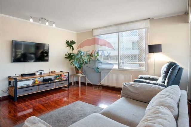 Amplio y luminoso departamento 3d-3b en las condes