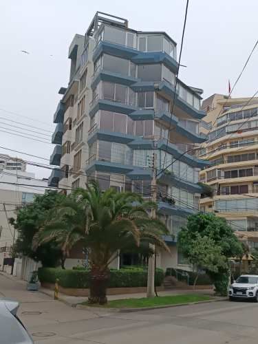 ¡OPORTUNIDAD! Espacioso y luminoso depto. en Viña del Mar