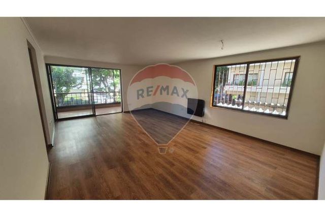 Amplio depto remodelado en pleno centro de viña