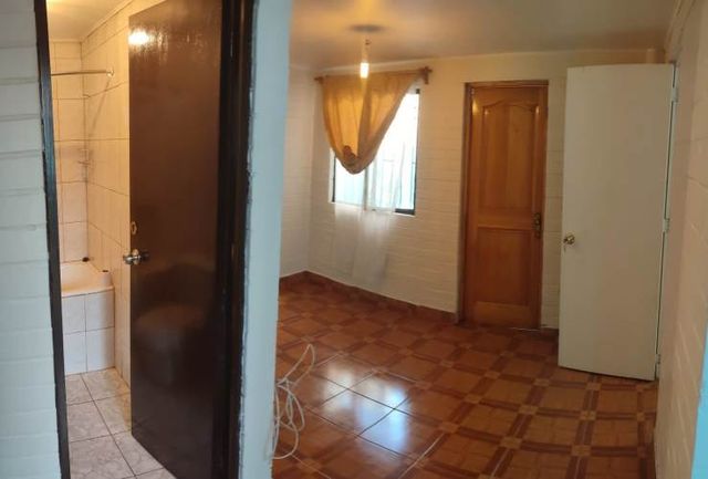 SE ARRIENDA CASA 4D 2B  ESTA MAIPU