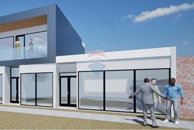 Nuevo local 2° piso próximo strip center