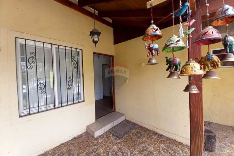 Arriendo casa/3 dormitorios /jardines de linderos