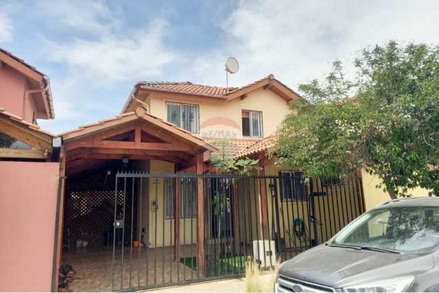 Arriendo casa/3 dormitorios /jardines de linderos