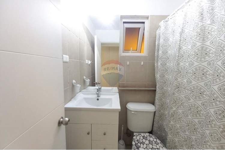 Arriendo casa/3 dormitorios /jardines de linderos