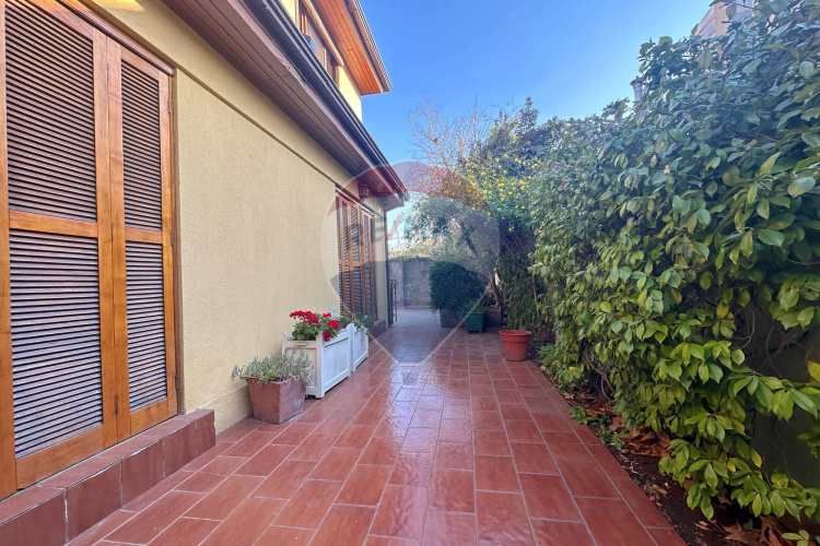 Preciosa casa 5 d 3 b