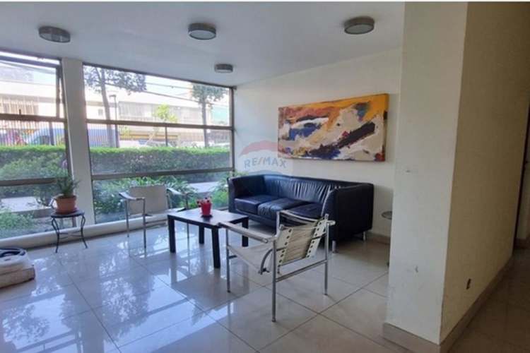 Venta lindo departamento recoleta cercano a metro