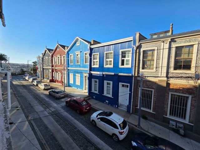 Oportunidad Casa Amplia 2 Pisos Mejor Ubicación Cerro Alegre