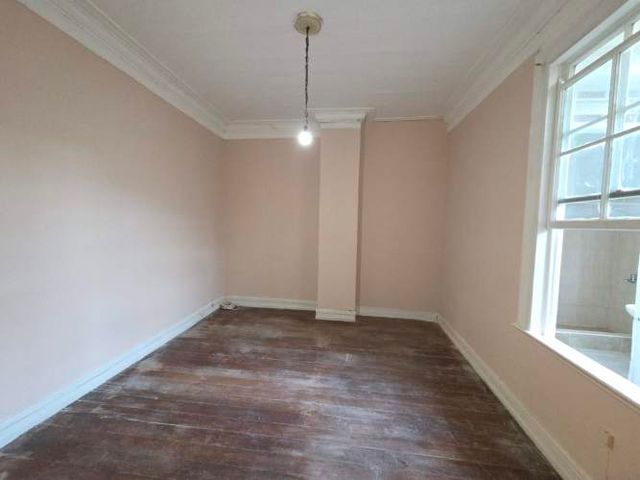 Oportunidad Casa Amplia 2 Pisos Mejor Ubicación Cerro Alegre