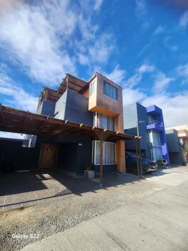 Se arrienda amplia casa sector norte