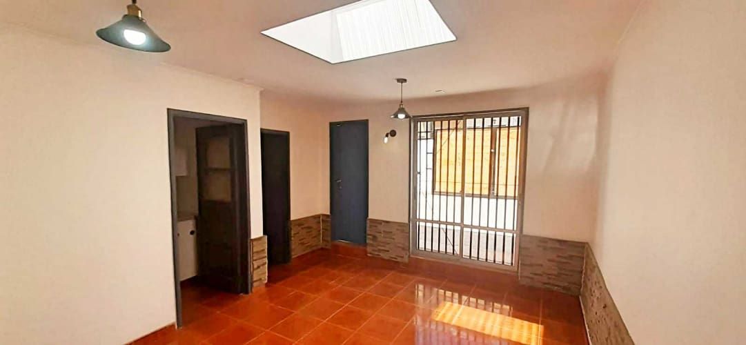 Calle Victoria // Colegio Champagnat (130876)