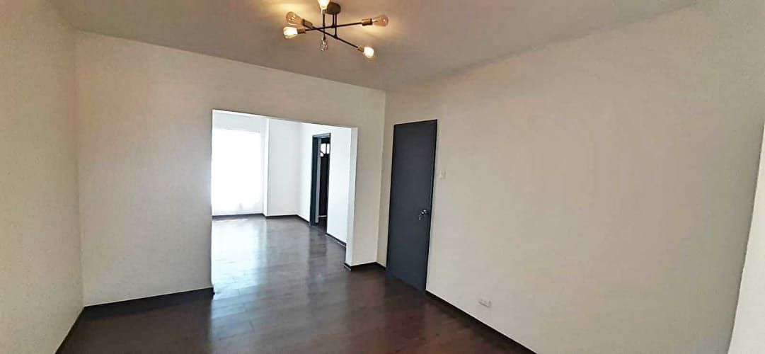 Calle Victoria // Colegio Champagnat (130876)