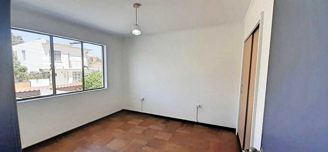 Calle Victoria // Colegio Champagnat (130876)