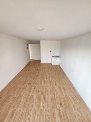 CASA COMERCIAL 1 ER PISO LOCALES 2 DO PISO DPTOS H