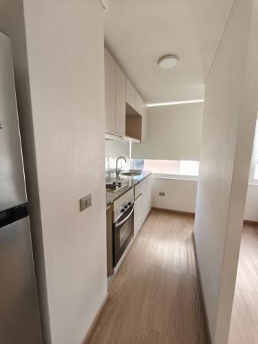 Departamento en arriendo c/ estacionamiento en Centro de Concepción