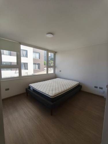 Departamento en arriendo c/ estacionamiento en Centro de Concepción