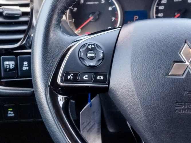 MITSUBISHI OUTLANDER 2023