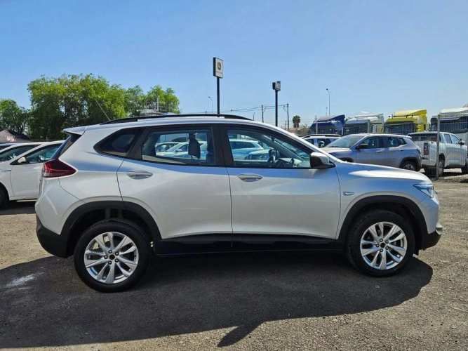 CHEVROLET TRACKER 2024