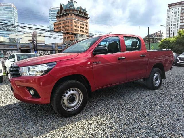Toyota hilux mt DX 2023