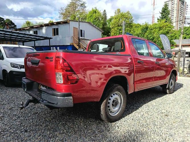 Toyota hilux mt DX 2023