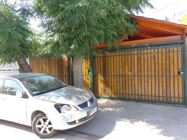 Vendo casa comuna El Bosque, cercana a Metro La copa lo Martinez