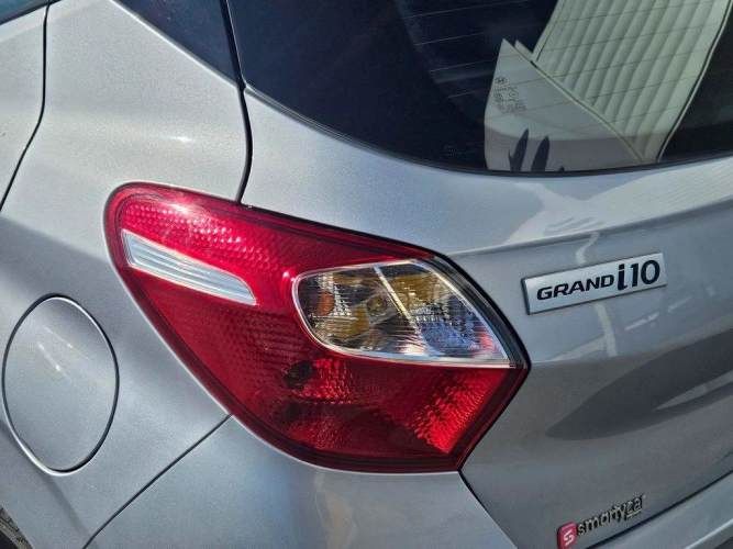 HYUNDAI GRAND I10 2023