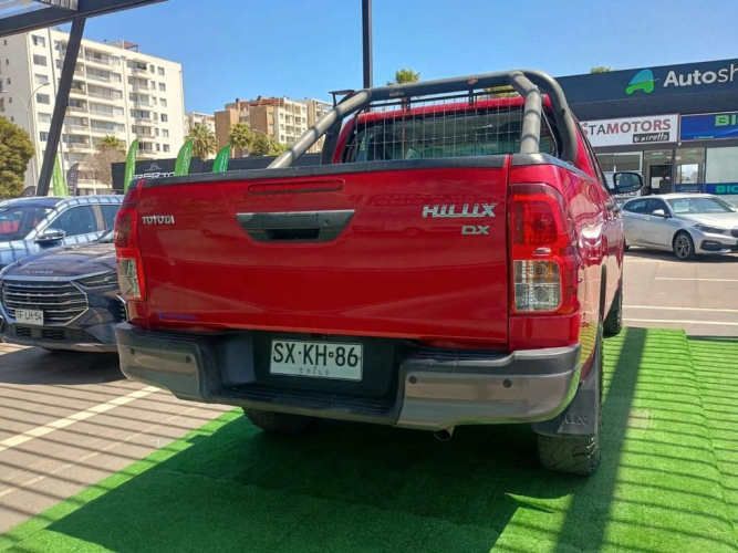 TOYOTA HILUX 2023
