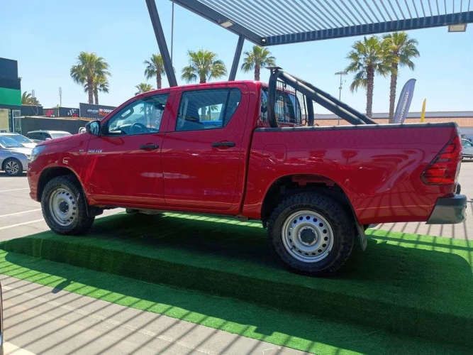 TOYOTA HILUX 2023
