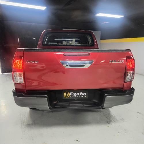 Toyota hilux 2.8 MT 4x4 DSL