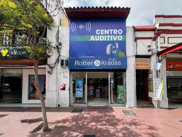EN VENTA LOCAL COMERCIAL EN EL CENTRO DE LA SERENA.