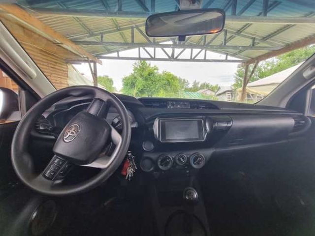 Camioneta Hilux 2021 DX