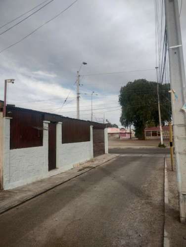 Se vende grande casa esquina v. Caspana calam (131095)