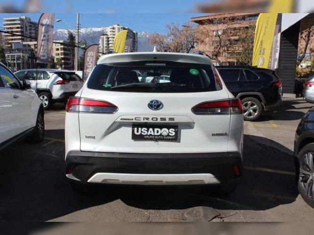 TOYOTA COROLLA CROSS 2024