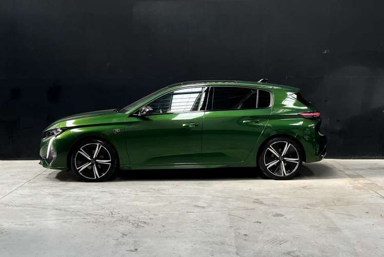 PEUGEOT 308 1.2 PURETECH 130 EAT8 GT