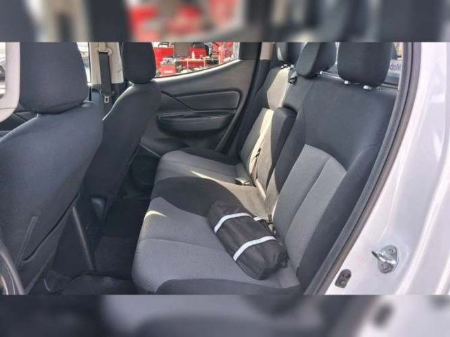 MITSUBISHI L200 2021