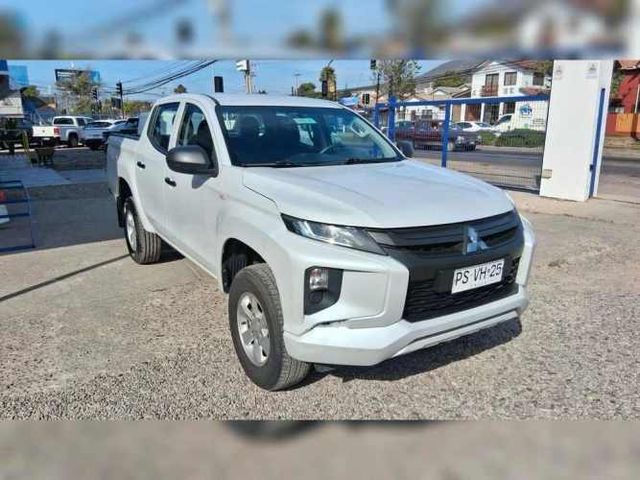 MITSUBISHI L200 2021