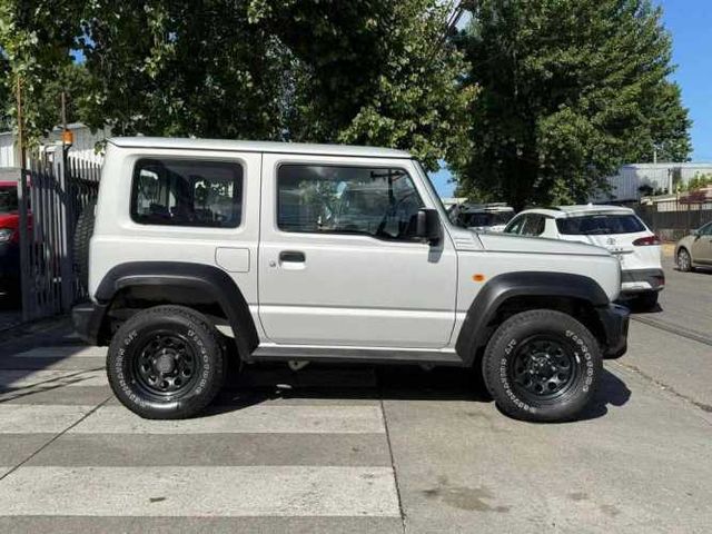 SUZUKI JIMNY 2022