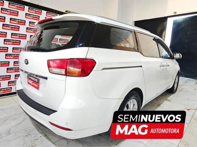 Kia Carnival 2016 4x2